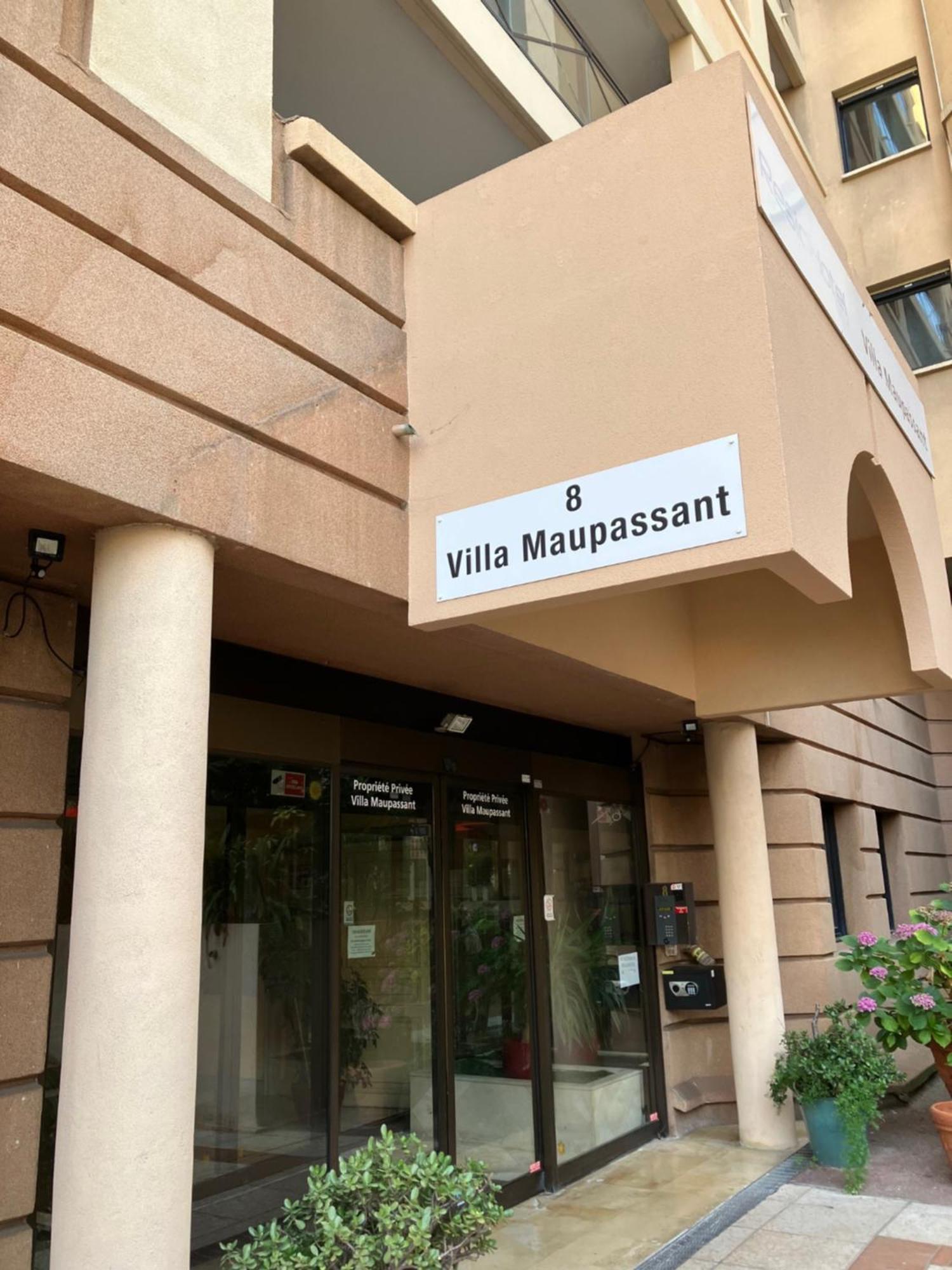 Apartment In Riva Al Mare A